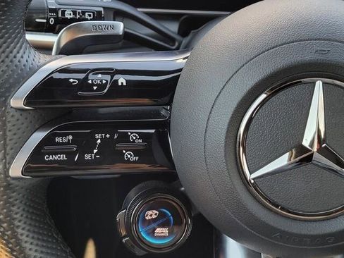 Used 2025 Mercedes-Benz GLC 43 AMG 4MATIC image 15