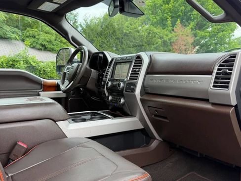 Used 2017 Ford F250 King Ranch w/ King Ranch Ultimate Package AWD/4WD image 29