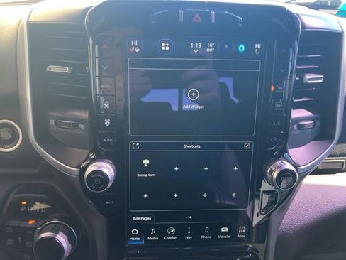 Used 2022 RAM 1500 Big Horn image 12