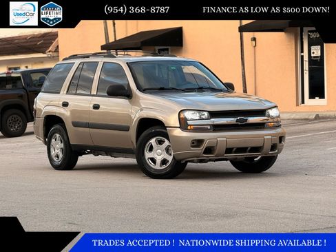 Used 2005 Chevrolet TrailBlazer LS w/ LS Preferred Equipment Group RWD image 1