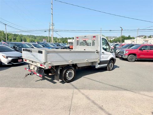 Used 2019 Ford Transit 250 138 RWD image 5