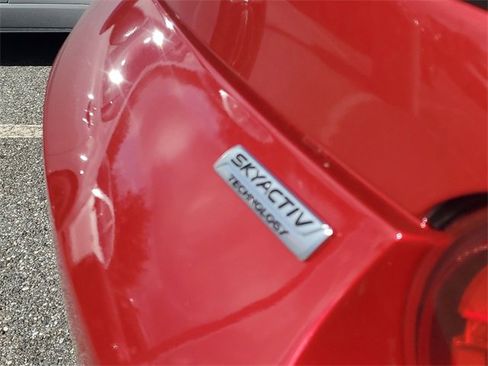 Used 2016 MAZDA MX-5 Miata Club image 6