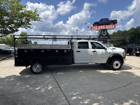 Used 2022 RAM 4500 Tradesman w/ Chrome Appearance Group AWD/4WD image 7