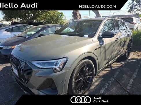 Used 2022 Audi e-tron Chronos image 1
