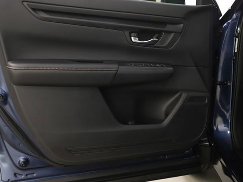Used 2025 Honda CR-V Sport image 18