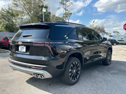 New 2026 Chevrolet Traverse LT w/ Sun and Wheel Package FWD image 7