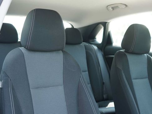 Used 2016 Hyundai Elantra GT FWD image 23