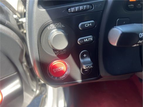 Used 2006 Honda S2000 image 19
