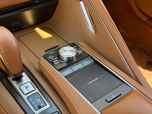 Used 2018 Lexus LC 500 Coupe RWD image 32