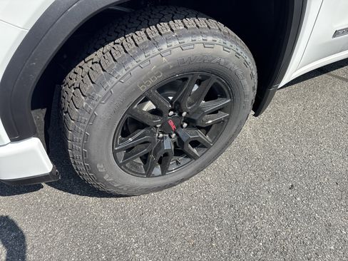 New 2026 GMC Sierra 1500 Elevation w/ Preferred Package image 11