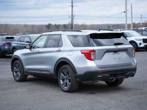 Certified 2023 Ford Explorer XLT w/ Equipment Group 202A image 7