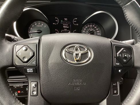 Used 2022 Toyota Sequoia TRD Pro AWD/4WD image 21