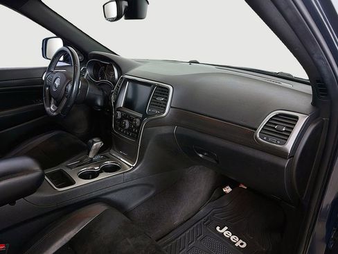 Used 2017 Jeep Grand Cherokee Altitude AWD/4WD image 16