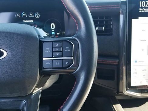 Used 2022 Ford Expedition Limited image 27