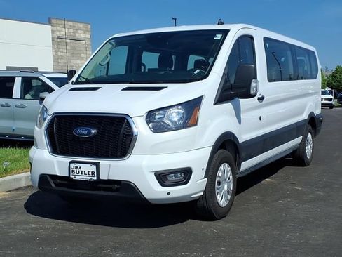Used 2024 Ford Transit 350 XLT RWD image 2
