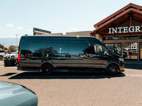 Used 2024 Mercedes-Benz Sprinter 3500 image 8