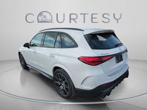 Used 2026 Mercedes-Benz GLC 43 AMG 4MATIC image 3