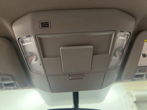 Used 2016 Toyota Tundra SR5 w/ SR5 Upgrade Package image 22