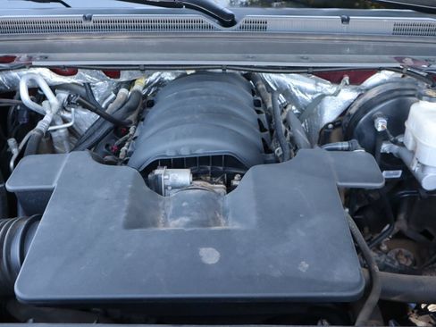 Used 2017 Chevrolet Suburban LT AWD/4WD image 40