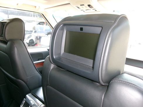 Used 2011 Land Rover Range Rover HSE LUX AWD/4WD image 14