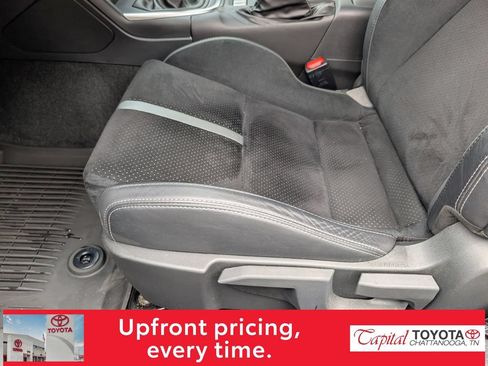 Used 2024 Toyota GR86 Premium RWD image 10
