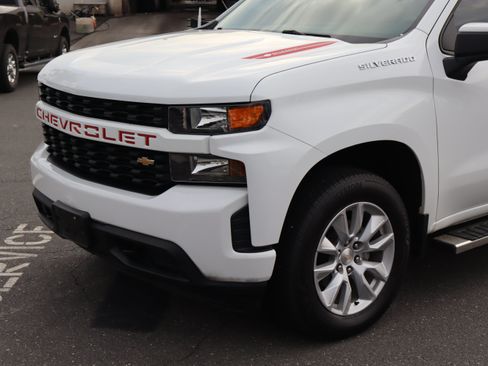 Used 2022 Chevrolet Silverado 1500 Custom AWD/4WD image 6