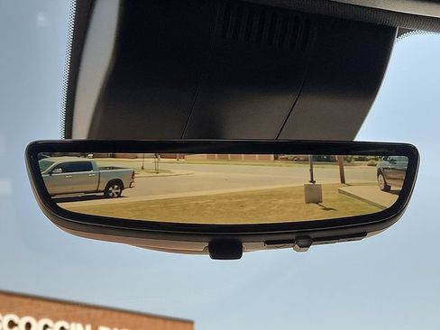 Certified 2022 Chevrolet Silverado 1500 ZR2 w/ Technology Package AWD/4WD image 19
