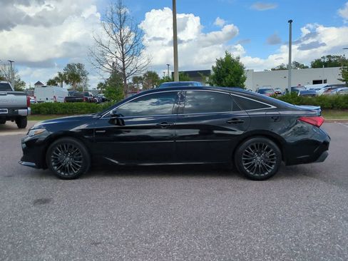 Used 2019 Toyota Avalon XSE w/ Protection Package FWD image 3