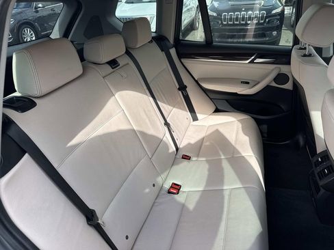 Used 2017 BMW X3 sDrive28i RWD image 11