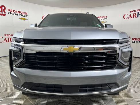 Used 2025 Chevrolet Tahoe LS RWD image 2