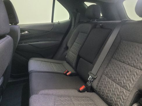 Used 2023 Chevrolet Equinox LT w/ LPO, Floor Liner Package FWD image 18