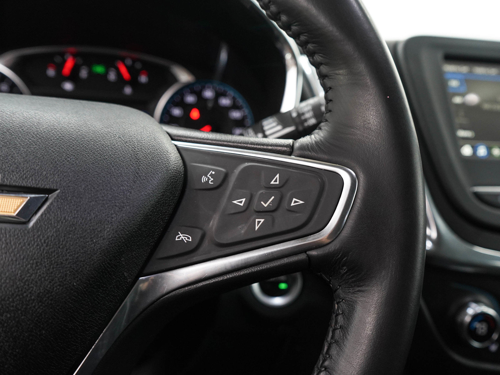 Used 2019 Chevrolet Equinox LT AWD/4WD image 26
