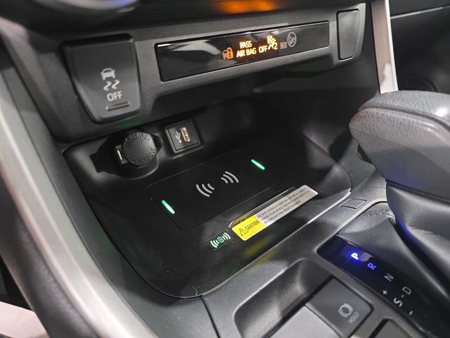 Used 2025 Toyota RAV4 XLE w/ Convenience Package AWD/4WD image 33
