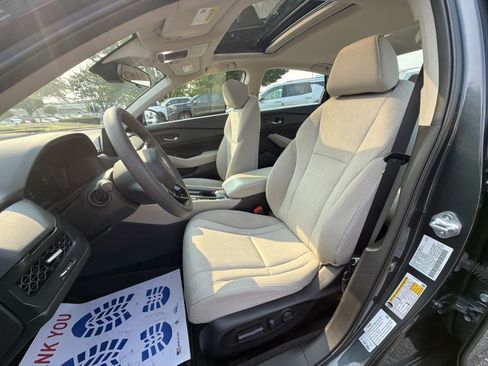 Used 2023 Honda Accord EX image 13