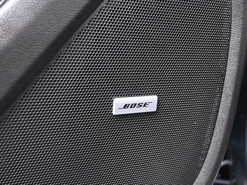 Used 2020 Chevrolet Traverse LT w/ LT Premium Package image 19