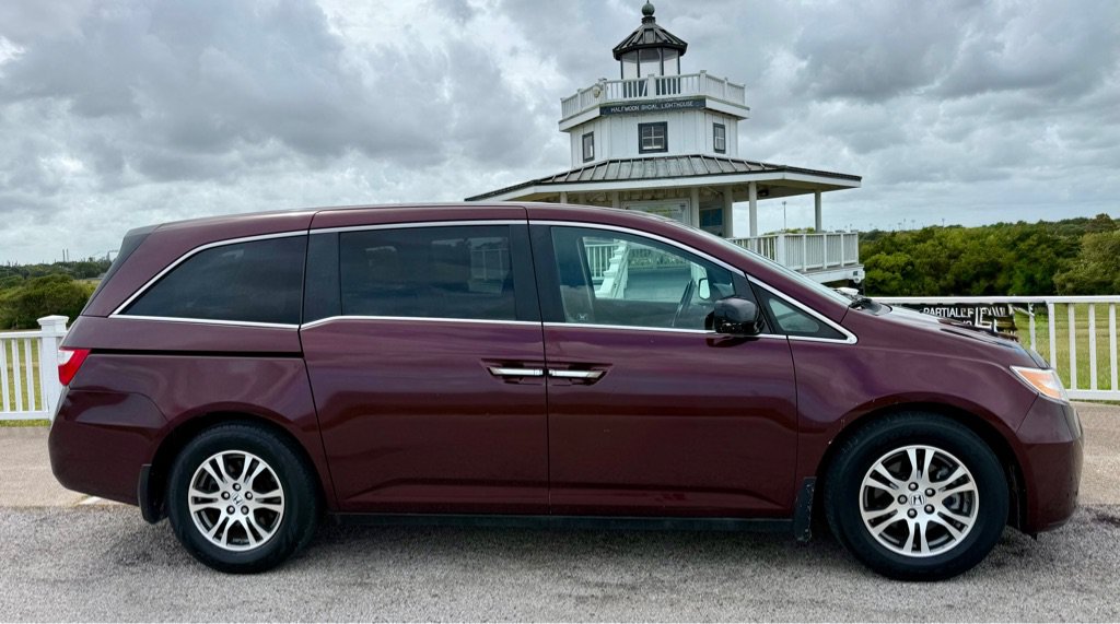 Used 2011 Honda Odyssey EX-L image 4