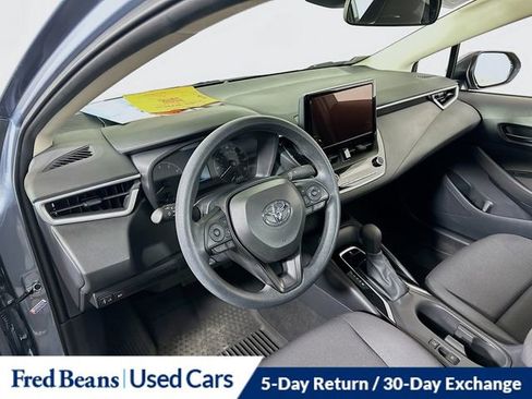 Used 2024 Toyota Corolla LE image 6