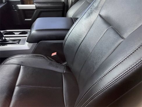 Used 2020 Ford F150 Lariat image 9