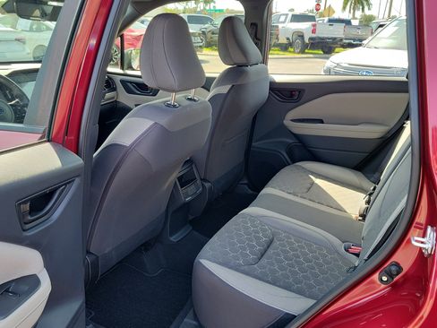 Certified 2025 Subaru Forester AWD/4WD image 14