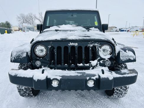 Used 2018 Jeep Wrangler Unlimited Rubicon w/ Cold Weather Group image 26