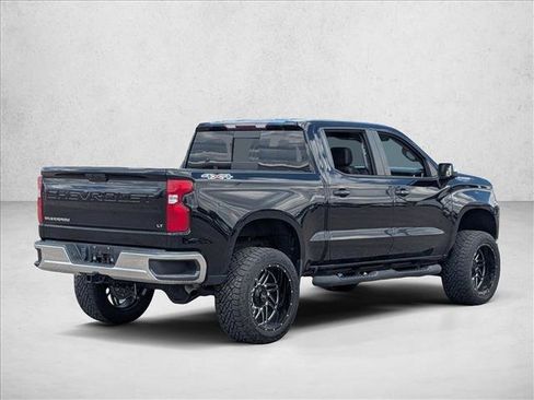 Used 2020 Chevrolet Silverado 1500 LT w/ Convenience Package AWD/4WD image 5