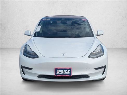 Used 2018 Tesla Model 3 Long Range image 2