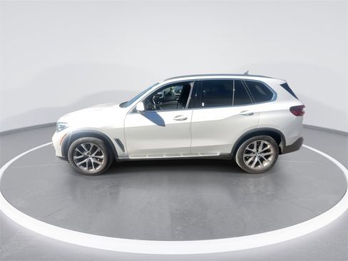Used 2023 BMW X5 sDrive40i w/ Premium Package image 5