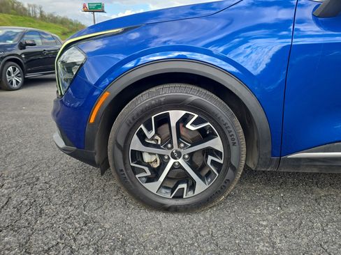 Used 2023 Kia Sportage EX image 8