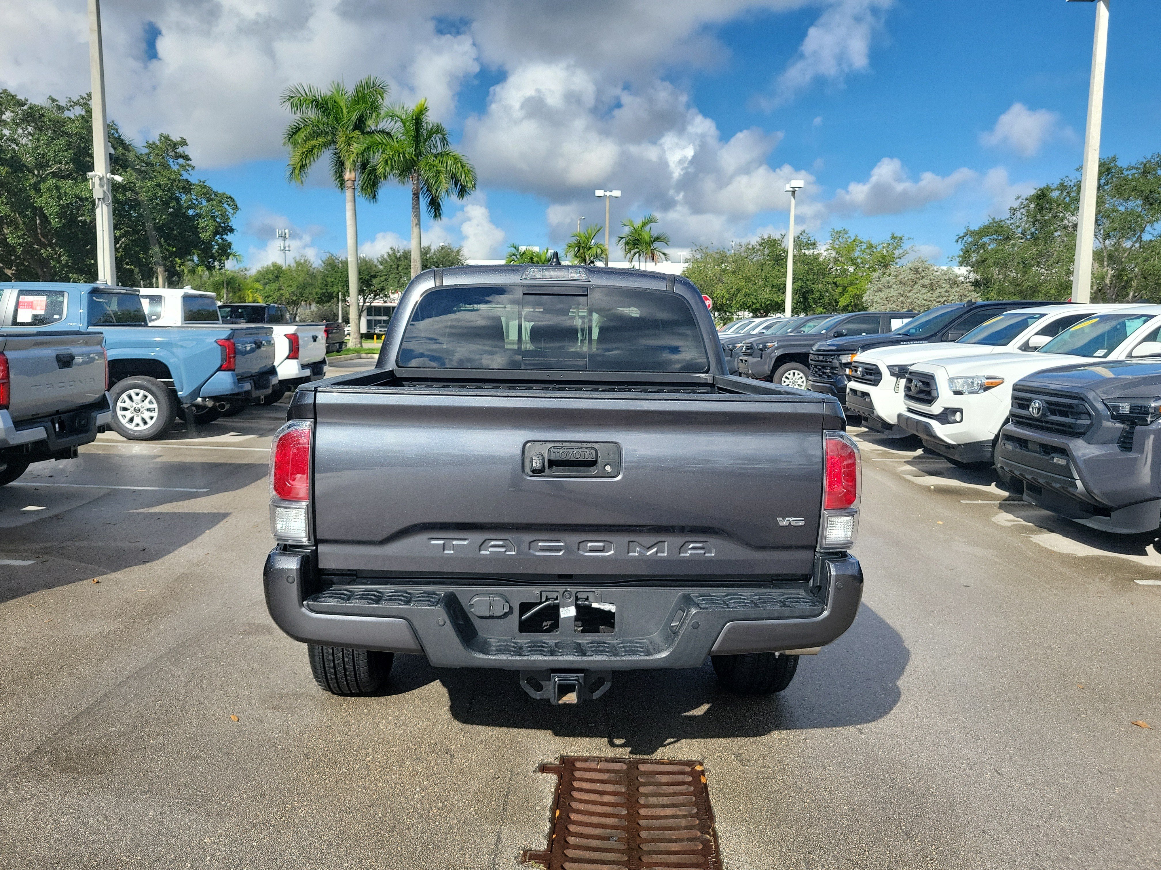 Certified 2023 Toyota Tacoma TRD Off-Road w/ Technology Package RWD image 5