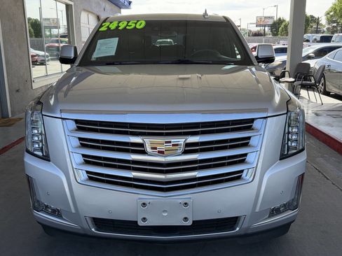 Used 2019 Cadillac Escalade ESV Platinum AWD/4WD image 6