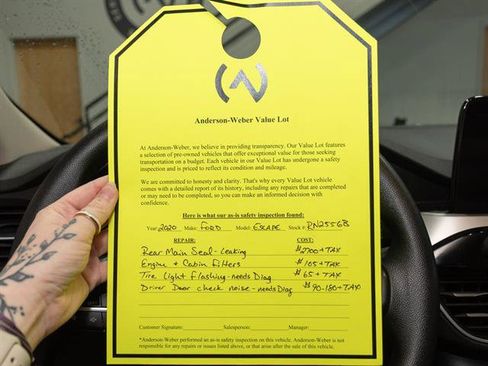 Used 2020 Ford Escape SE image 4