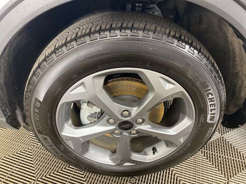 Used 2025 Ford Escape ST-Line w/ Cold Weather Package image 30