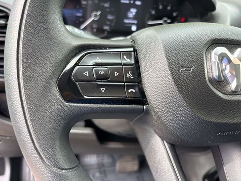 Used 2026 RAM ProMaster 2500 w/ Convenience Group FWD image 19