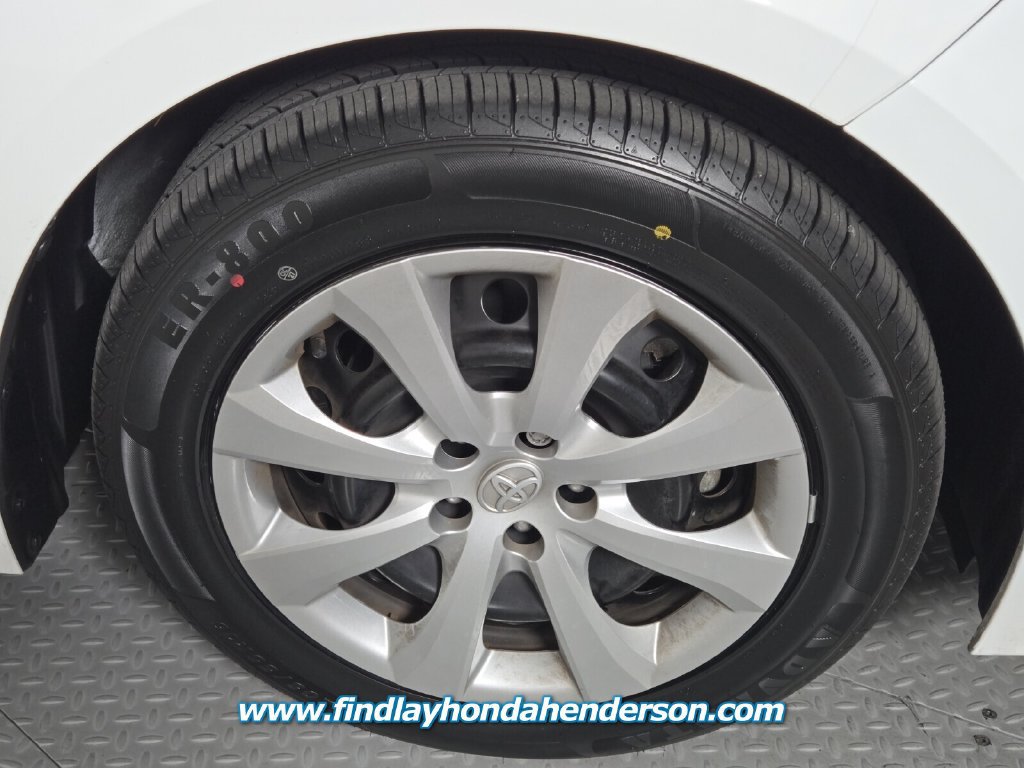 Used 2024 Toyota Corolla LE FWD image 12